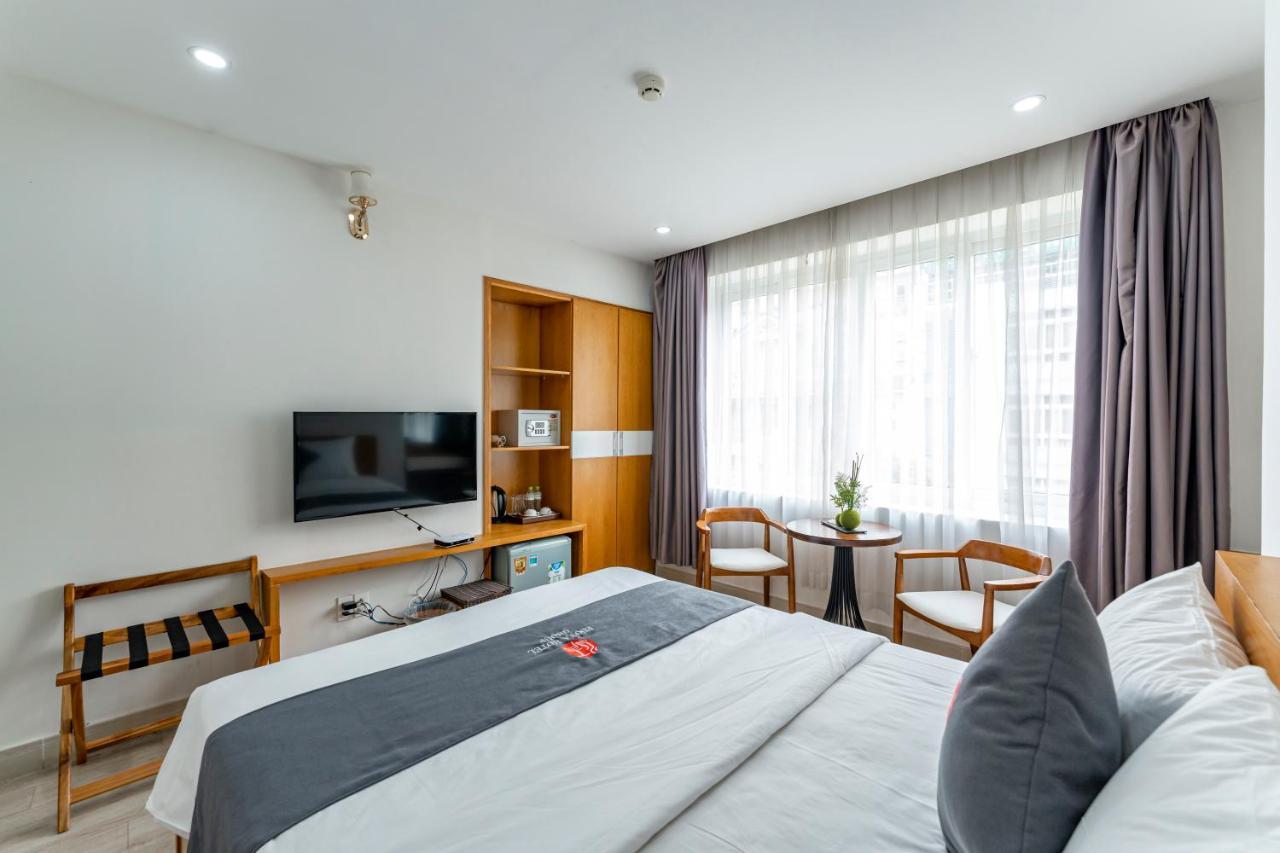 Edoya Hotel Phu My Hung Хошимин Экстерьер фото