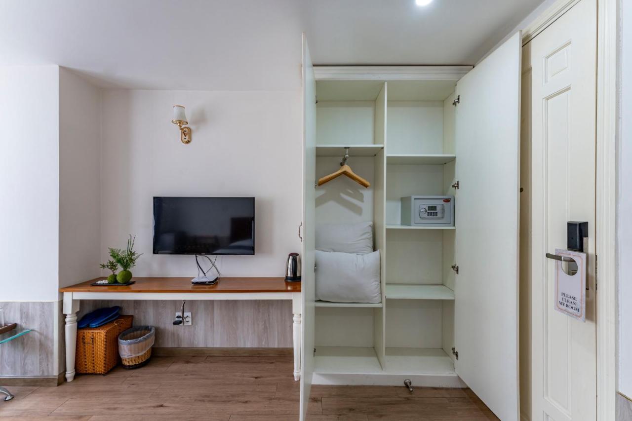 Edoya Hotel Phu My Hung Хошимин Экстерьер фото