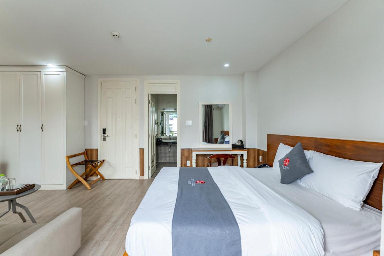 Edoya Hotel Phu My Hung Хошимин Экстерьер фото