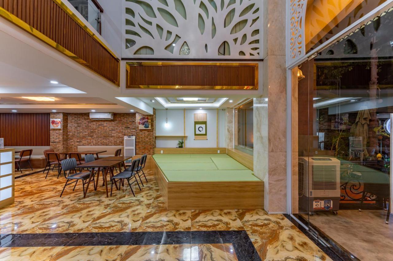 Edoya Hotel Phu My Hung Хошимин Экстерьер фото
