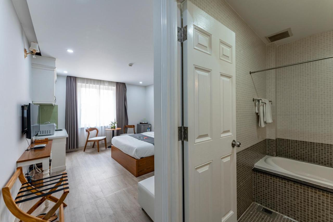 Edoya Hotel Phu My Hung Хошимин Экстерьер фото