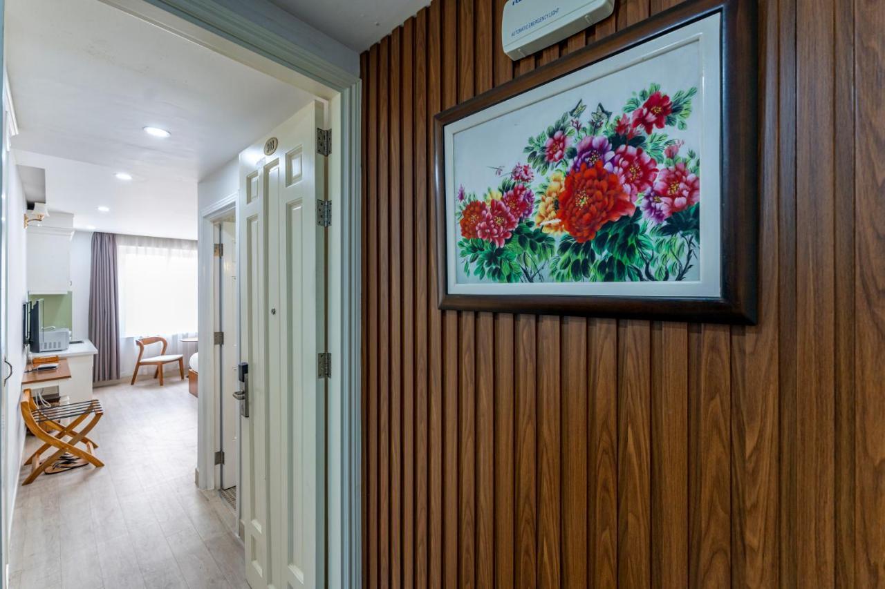 Edoya Hotel Phu My Hung Хошимин Экстерьер фото