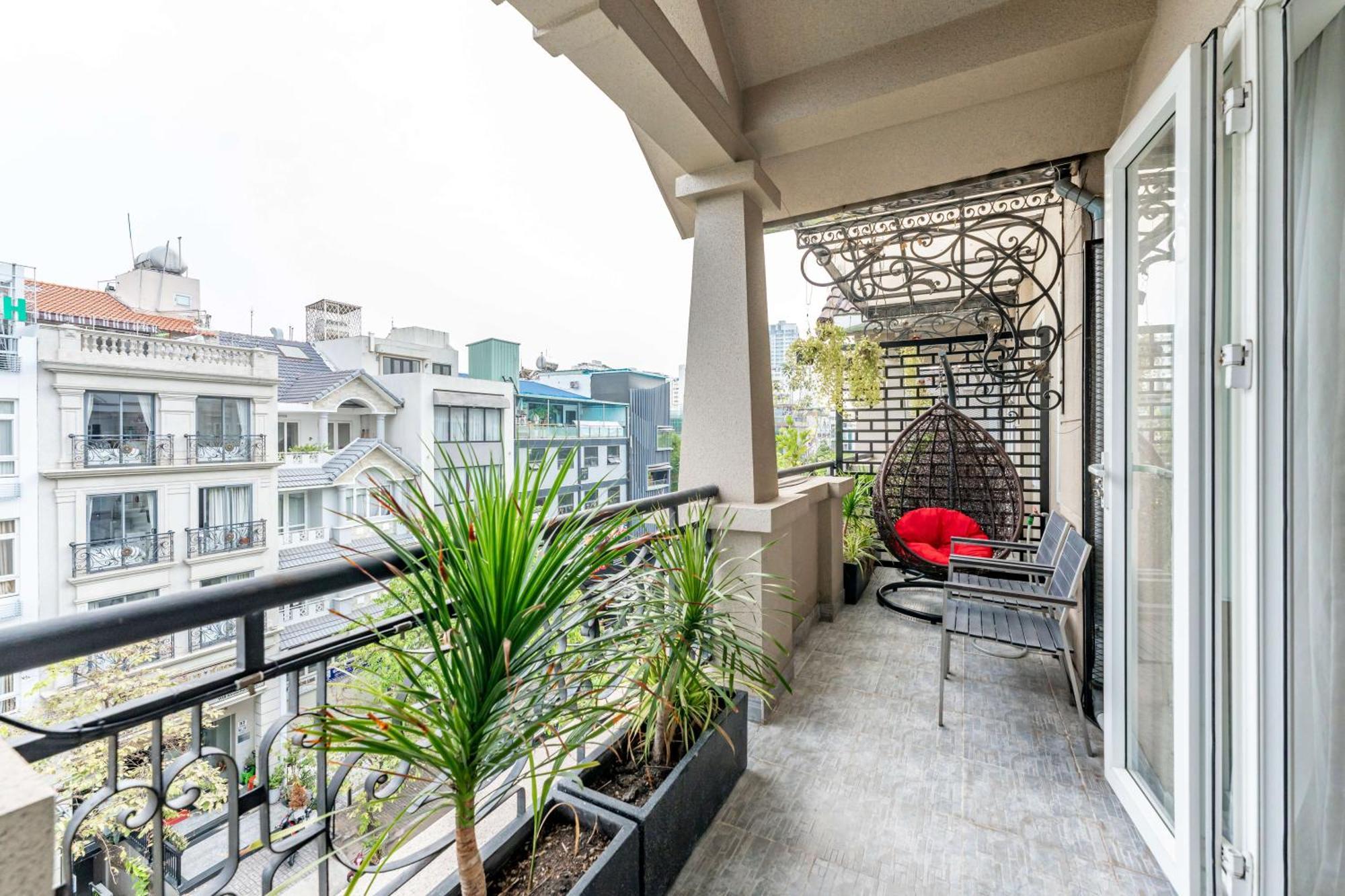 Edoya Hotel Phu My Hung Хошимин Экстерьер фото